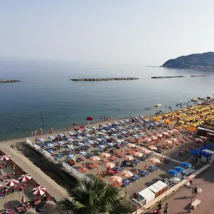 hotel-adrimer.hotelitalianriviera.com/